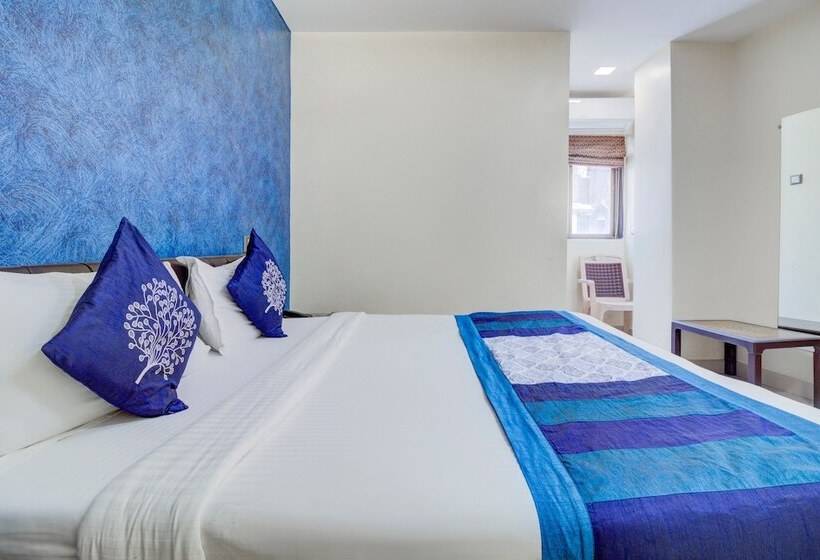 Fotos del hotel Oyo 9748  Girgaon Palace:  21