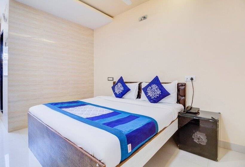 Fotos del hotel Oyo 9748  Girgaon Palace:  2