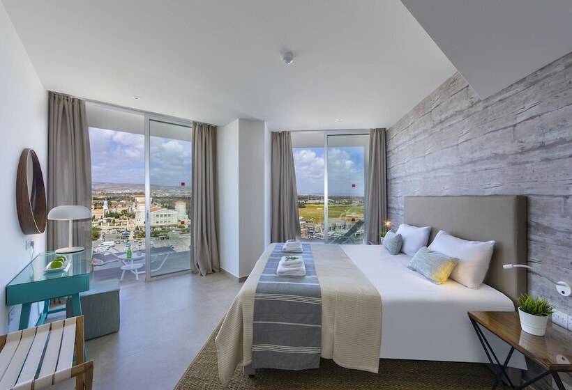 Fotos del hotel Leonardo Plaza Cypria Maris Beach Hotel & Spa:  2