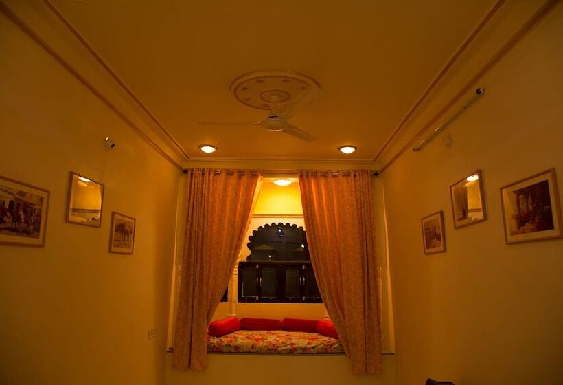 Fotos del hotel Nahargarh Palace:  20