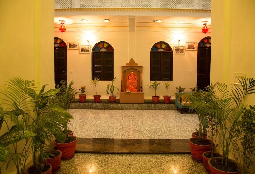 Fotos del hotel Nahargarh Palace:  3