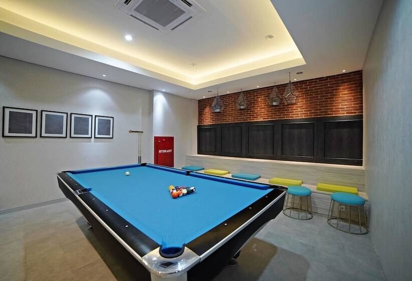 Fotos del hotel Palm Park Hotel Surabaya:  3