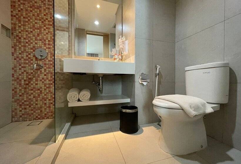 Fotos del hotel Palm Park Hotel Surabaya:  13