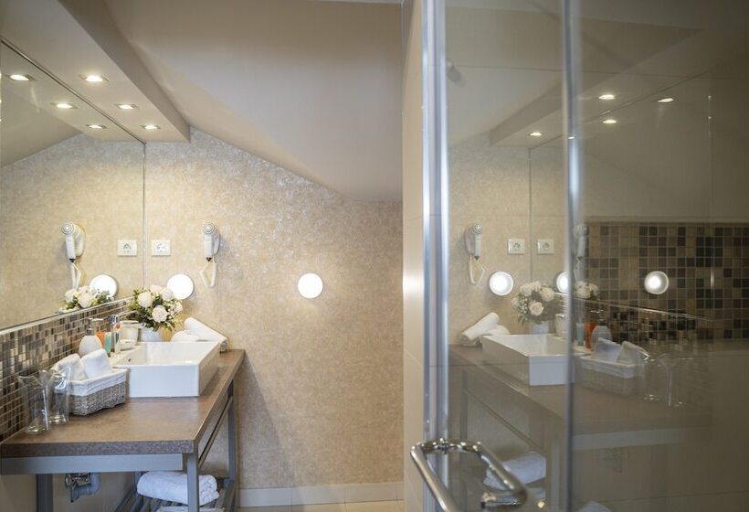 Fotos del hotel Villa Akacija:  12