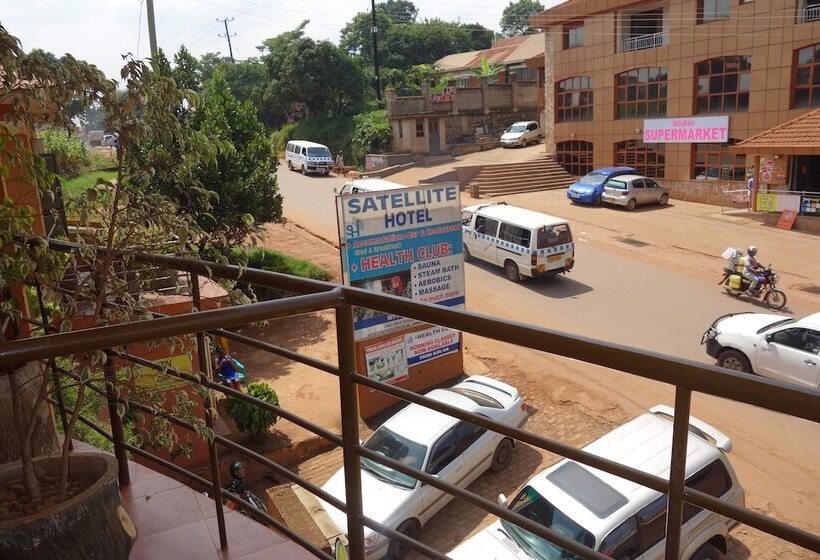 Fotos del hotel Satellite:  14