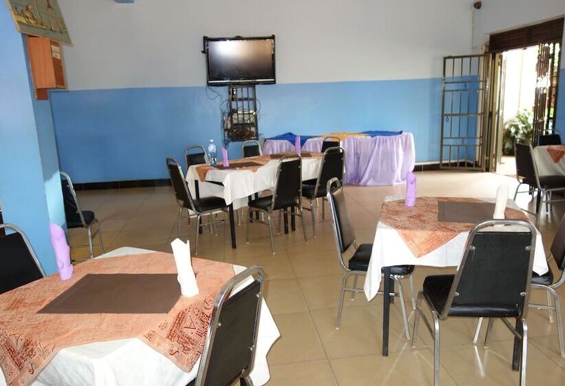 Fotos del hotel Satellite:  3