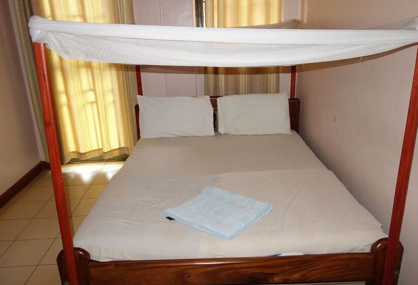 Fotos del hotel Satellite:  23