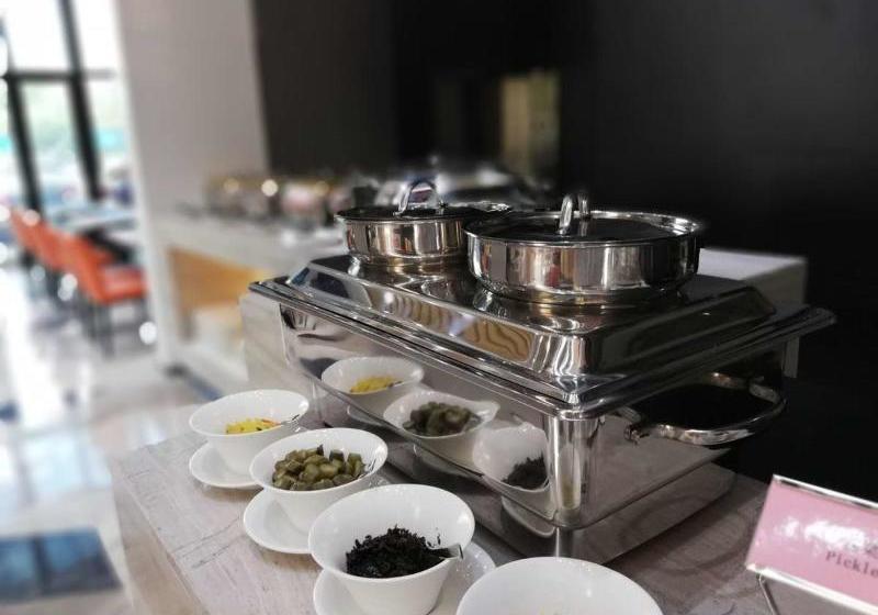 Fotos del hotel Holiday Villa Hotel & Residence Shanghai:  7