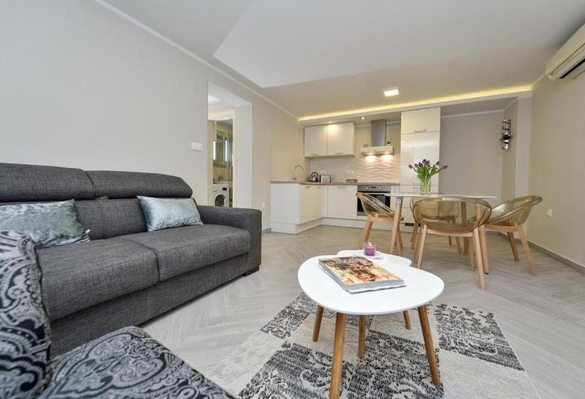 Fotos del hotel Apartments Villa Karla:  11