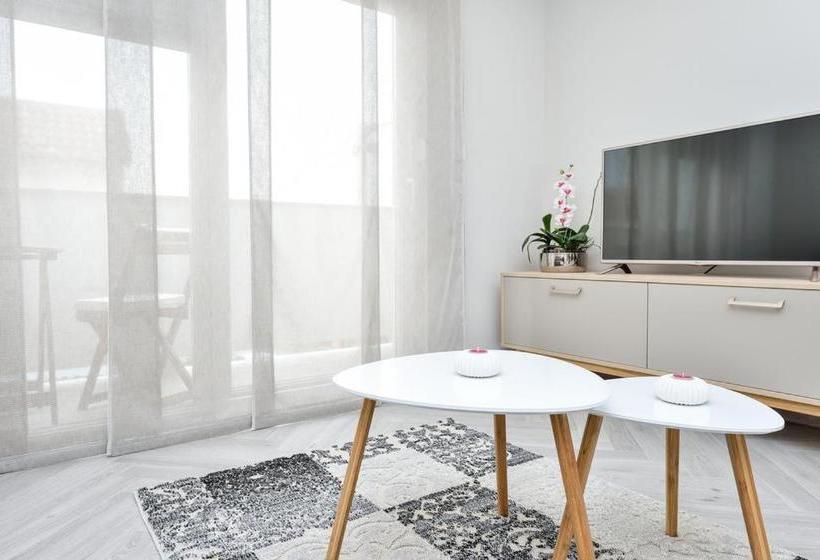 Fotos del hotel Apartments Villa Karla:  13