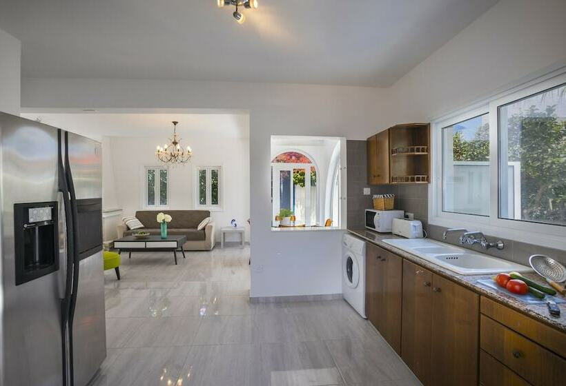 Fotos del hotel Protaras Villa Delphini:  10