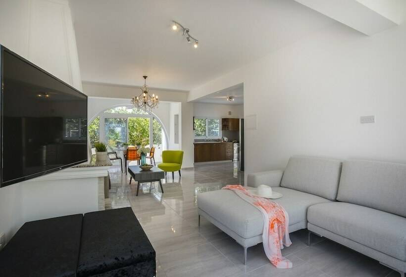 Fotos del hotel Protaras Villa Delphini:  5