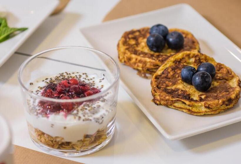 Fotos del hotel Hostal La Isla:  8