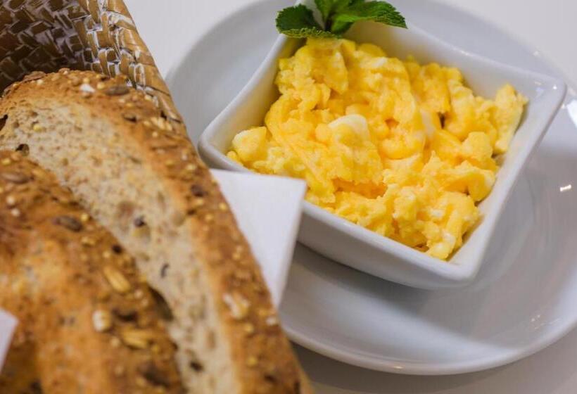 Fotos del hotel Hostal La Isla:  18