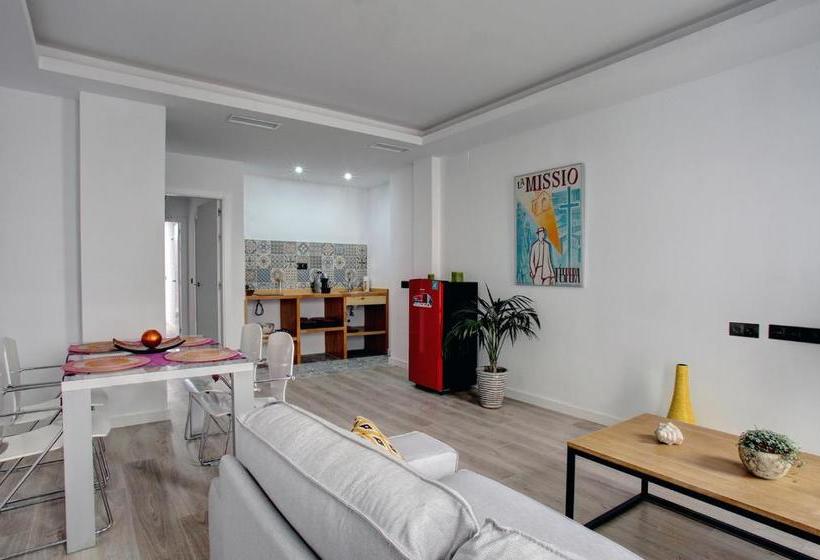 Fotos del hotel Lewis And Peter Apartments Los Remedios:  1