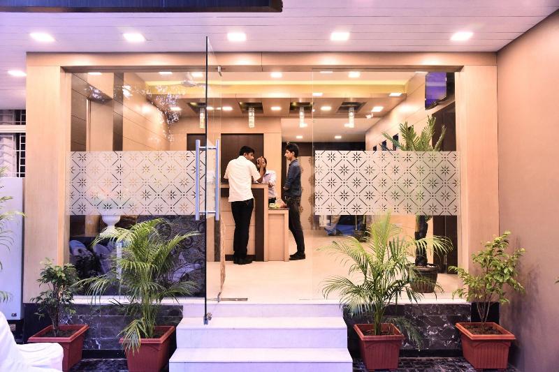 Fotos del hotel Zaith Residency Near Us Consulate & Apollo Hospitals:  11