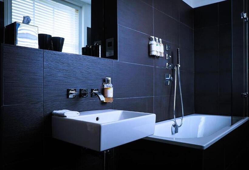 Fotos del hotel Malmaison Cheltenham:  11