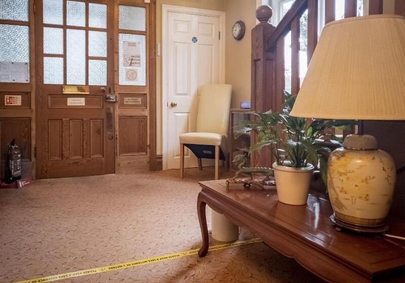 Fotos del hotel Sandfield Guest House:  2