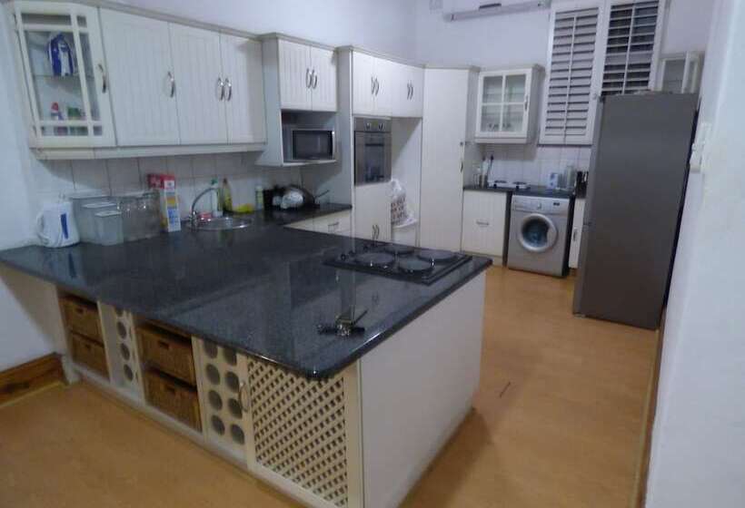 Fotos del hotel Daisy Lodge:  5