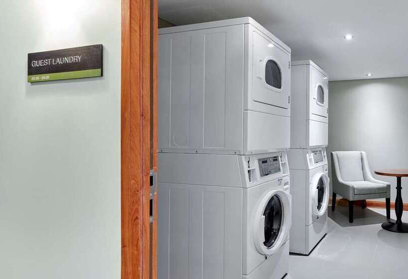 Fotos del hotel Hilton Garden Inn Society Business Park:  6