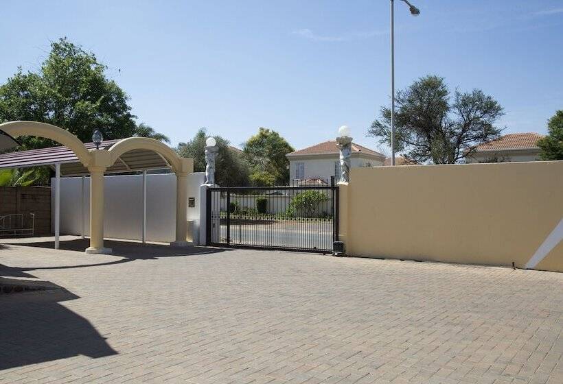 Fotos del hotel Xaviera Guest House:  2