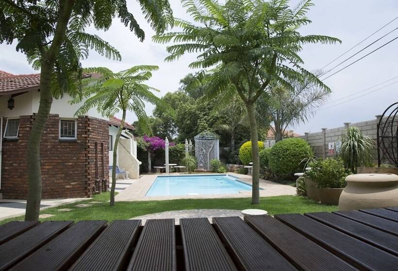 Fotos del hotel Xaviera Guest House:  6