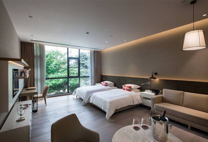 Fotos del hotel Swisstouches Guangzhou  Residences:  23