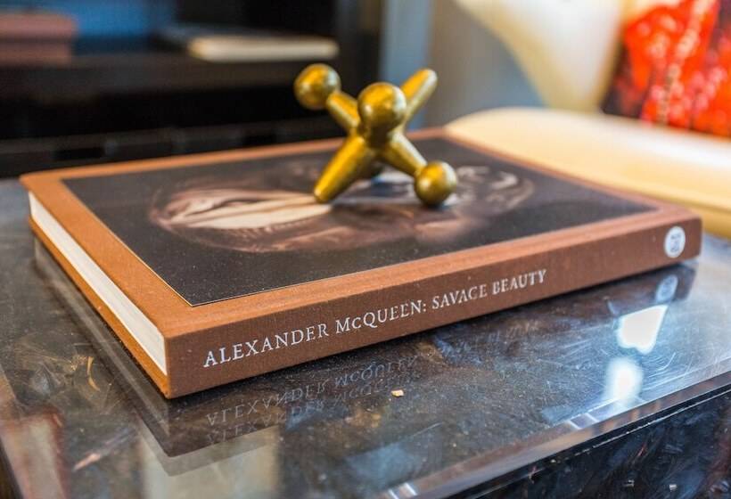 Fotos del hotel Mccormick Place Guest House:  12