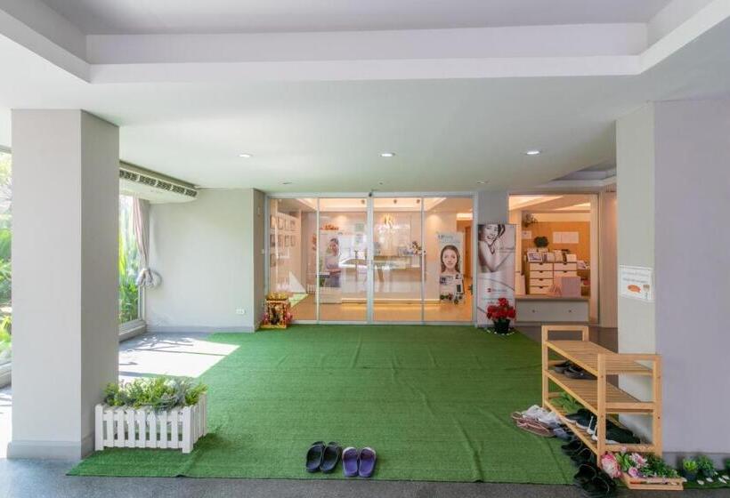 Fotos del hotel Resortel Lat Phrao 91:  11