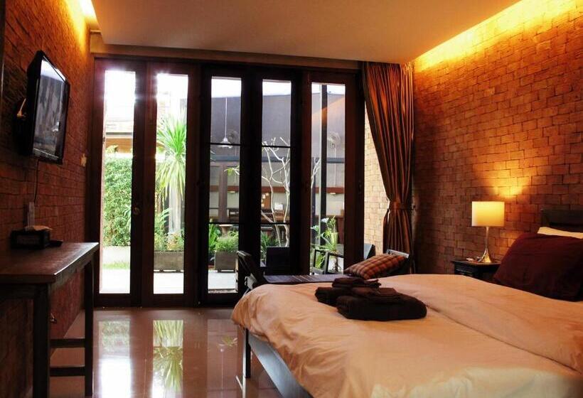 Fotos del hotel The White Elephant Home:  16