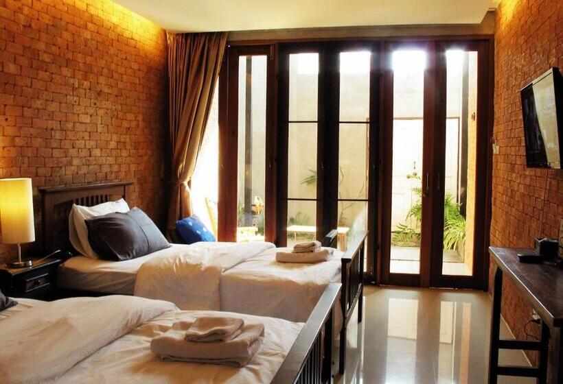 Fotos del hotel The White Elephant Home:  20