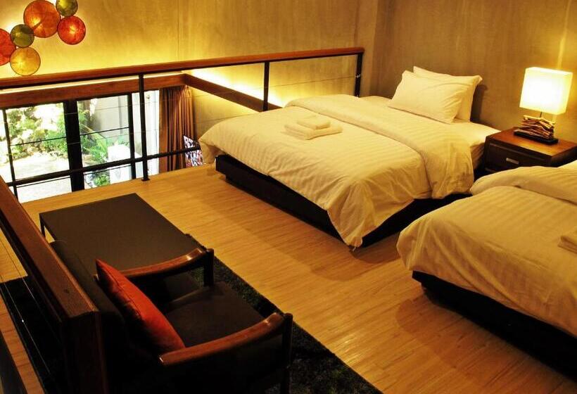 Fotos del hotel The White Elephant Home:  6