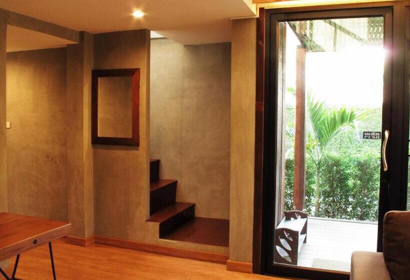 Fotos del hotel The White Elephant Home:  4