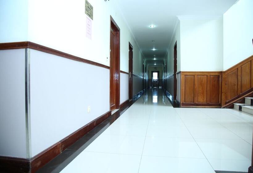 Fotos del hotel Holiday:  16