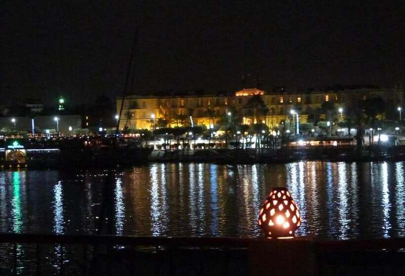 Fotos del hotel Luxor Plaza House:  4