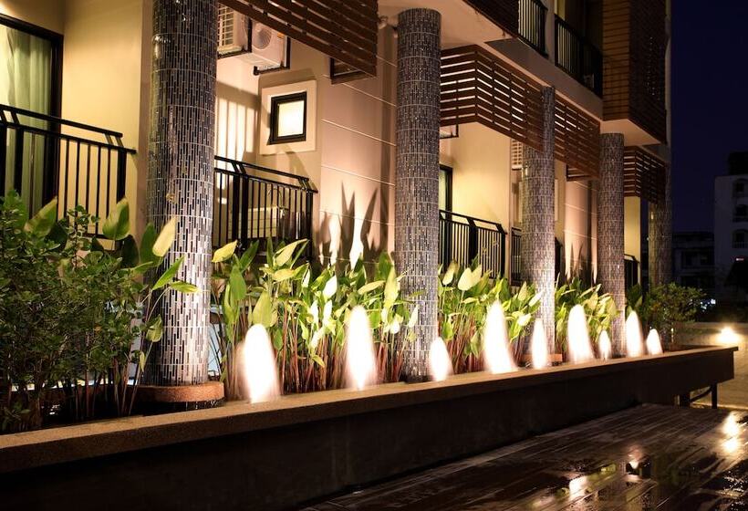 Fotos del hotel Romyen Garden Place:  2