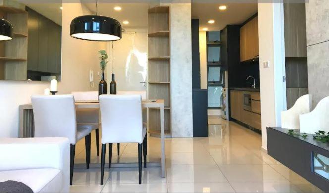 Fotos del hotel The Robertson Suite City Central:  25