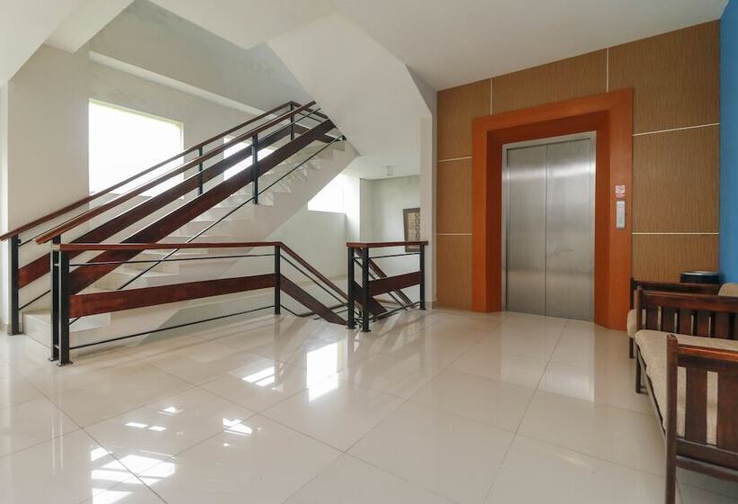 Fotos del hotel Reddoorz Plus Near Pantai Losari:  22