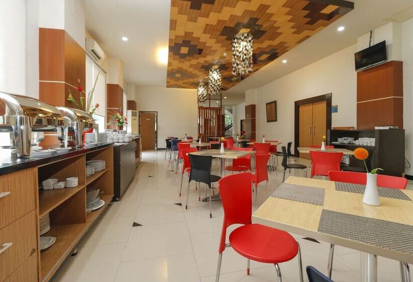 Fotos del hotel Reddoorz Plus Near Pantai Losari:  19
