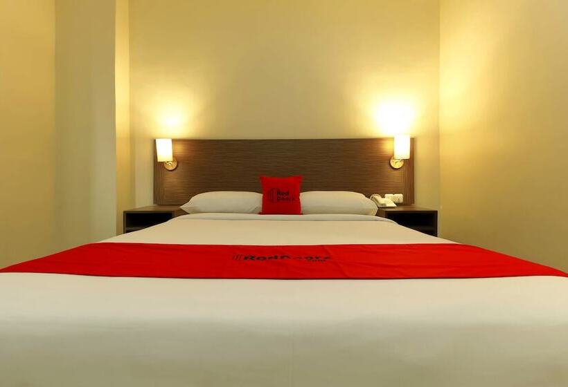 Fotos del hotel Reddoorz Plus Near Pantai Losari:  3