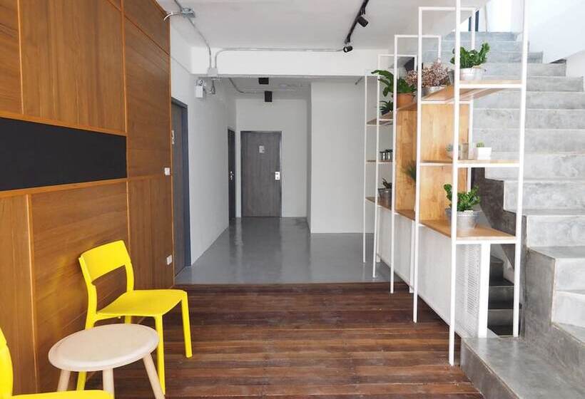 Fotos del hotel 7 Days Asleep:  3