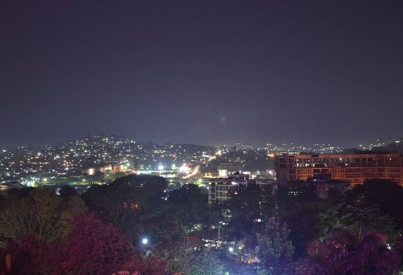 Fotos del hotel Kololo Courts  & Restaurant:  15