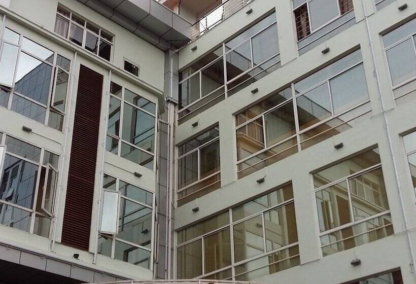 Fotos del hotel Kololo Courts  & Restaurant:  3