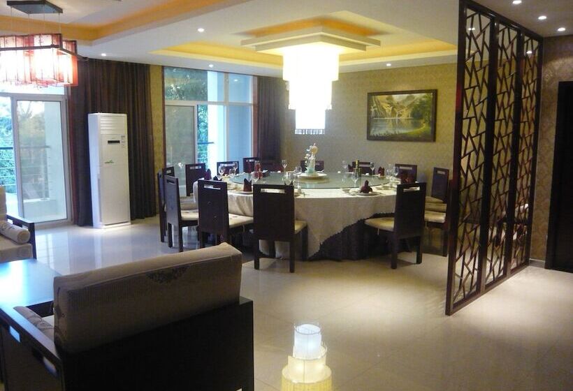 Fotos del hotel Kololo Courts  & Restaurant:  14