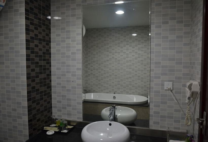 Fotos del hotel Kololo Courts  & Restaurant:  24