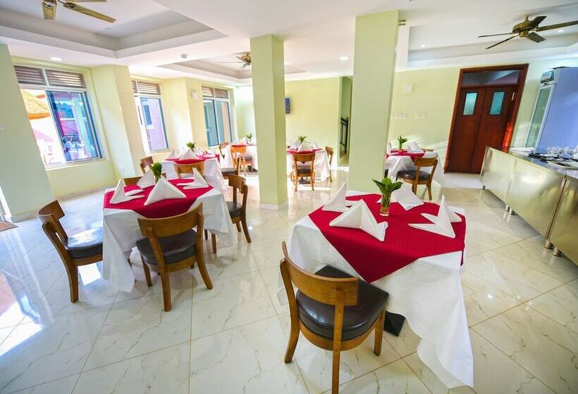 Fotos del hotel Nyumbani:  18