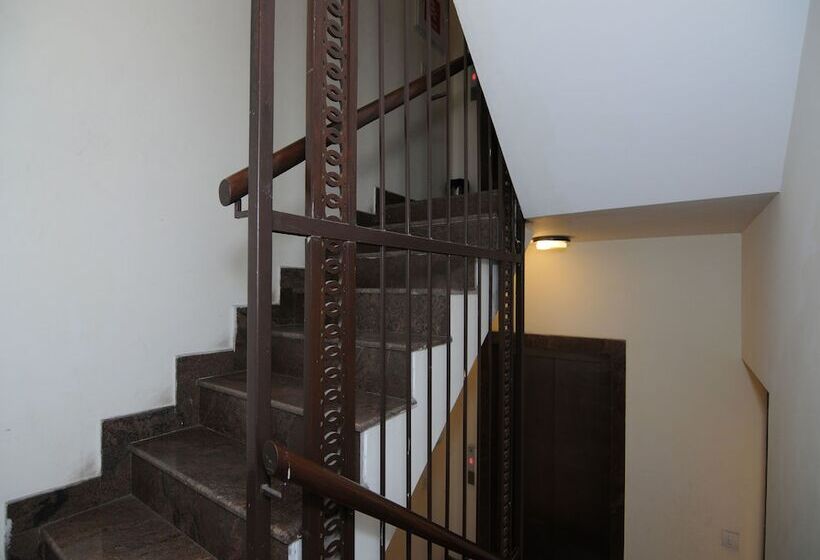 Fotos del hotel Oyo Flagship 494 East Of Kailash:  6