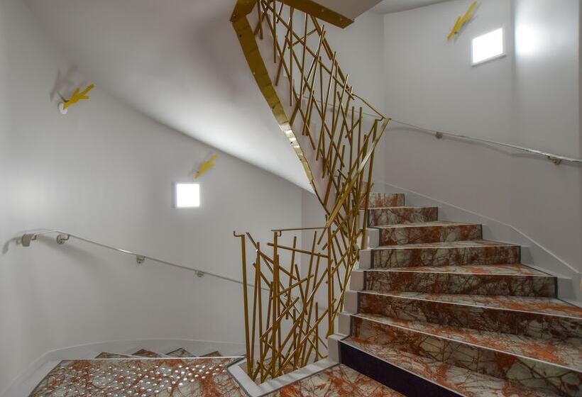 Fotos del hotel Hôtel B55:  24