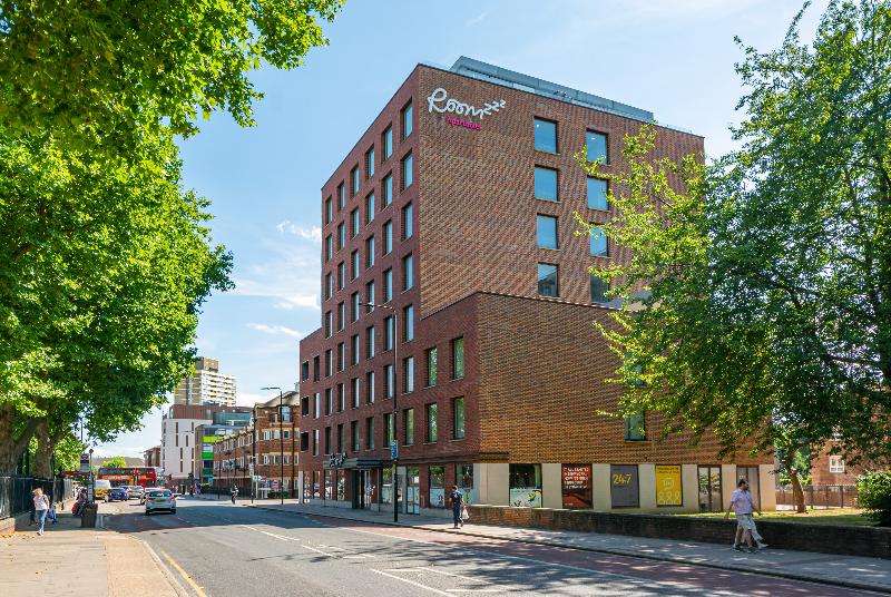 Roomzzz London Stratford