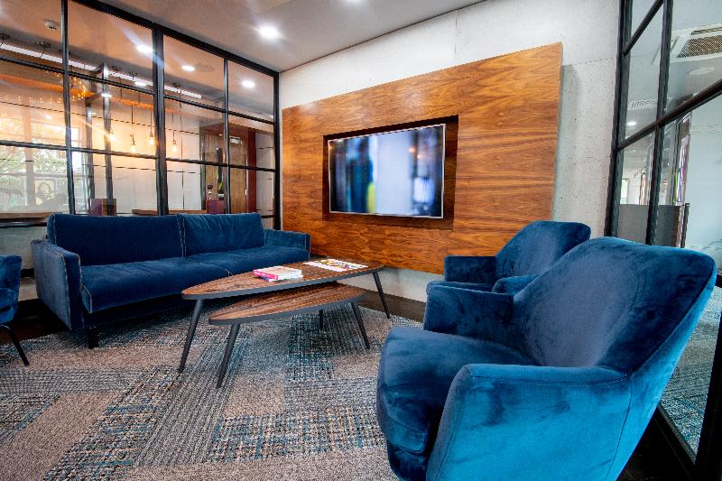 Fotos del hotel Roomzzz London Stratford:  11